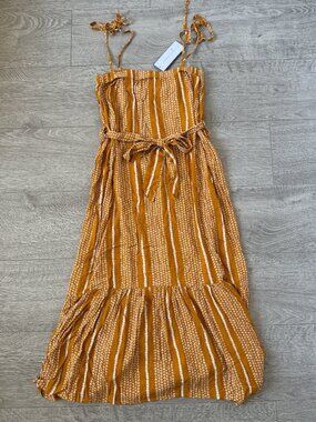 NWT Goodnight Macaroon Mustard Geometric Tiered Maxi Dress S
